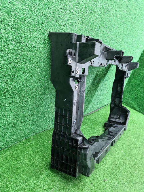 Телевизор Hongqi HS5 (2019-н.в.)