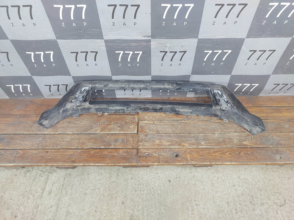 Накладка переднего бампера Mitsubishi Outlander 3 18-нв Б/У Оригинал 6405A269