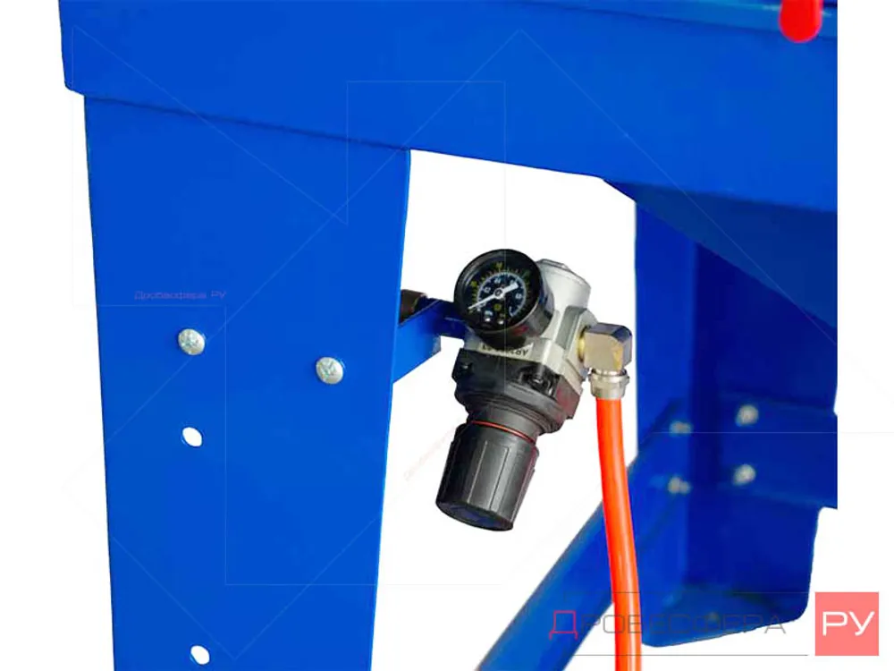 Пескоструйная камера AE&T T06305 990л инжекторная