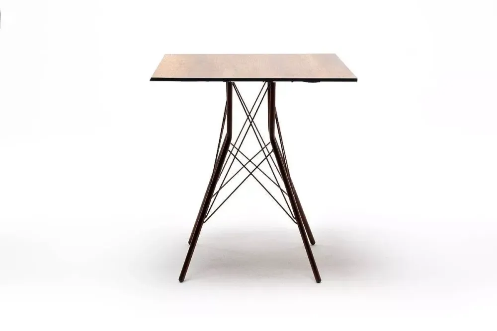 "Конте" интерьерный стол из HPL 70x70см, цвет "дуб"