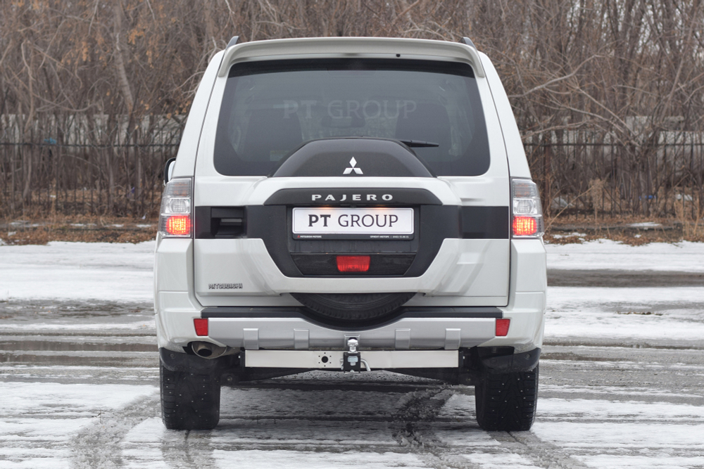 Фаркоп PT GROUP /съемный квадрат/ С нержавеющей Накладкой для MITSUBISHI Pajero 1999-(паспорт и сертификат в комплекте)(без электрики) арт.MPJ-99-991124.00