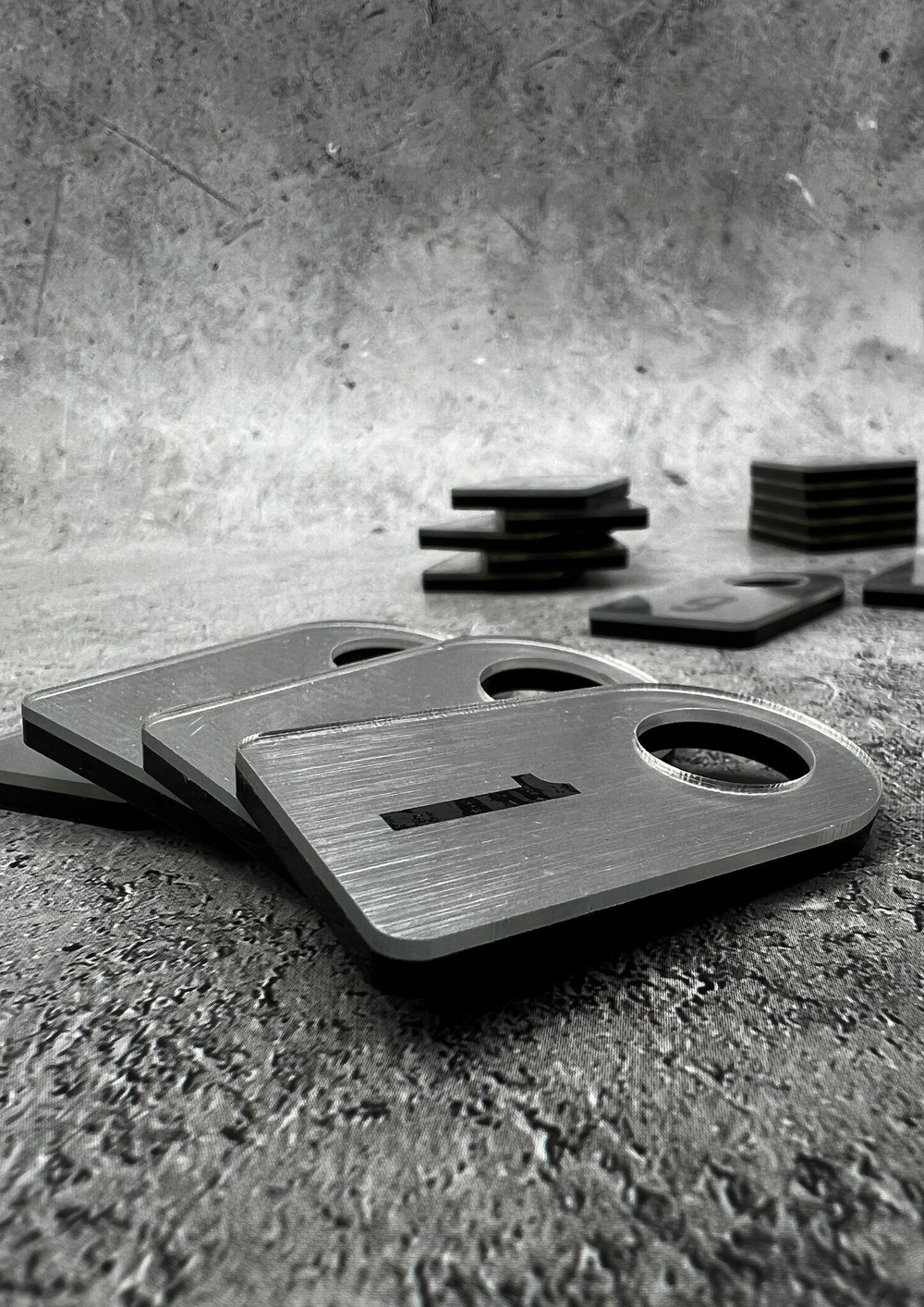 Номерки для гардероба акриловые. Товар уцененный