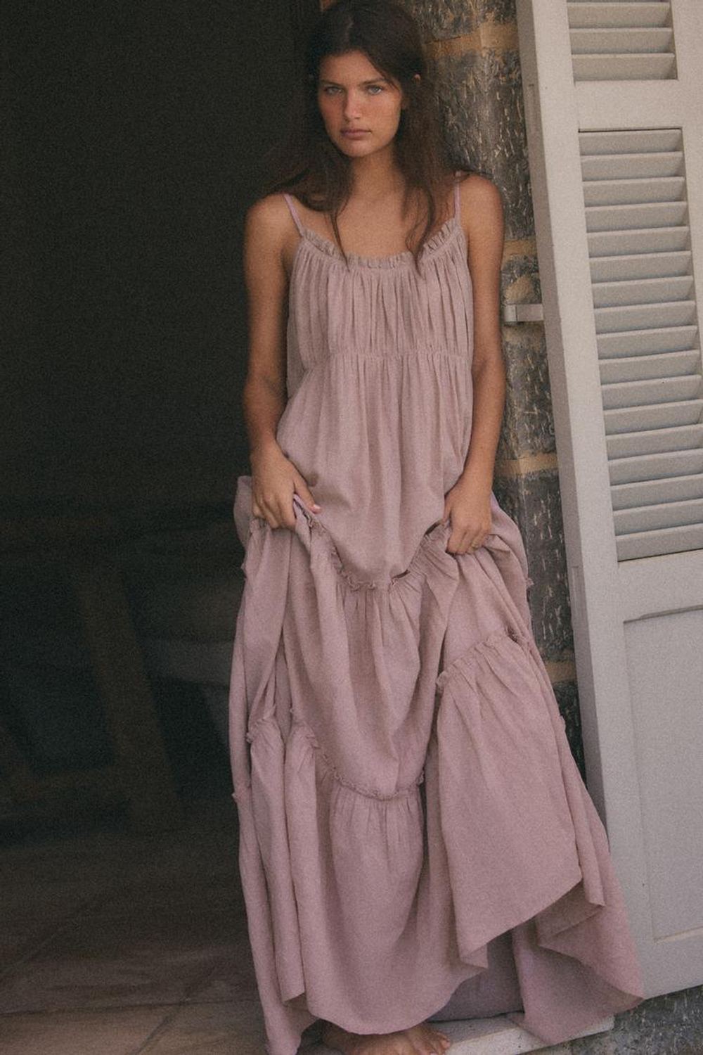 ZARA ПЛАТЬЕ МИДИ ИЗ ГАЗА С ВОЛАНАМИ, СИРЕНЕВЫЙ