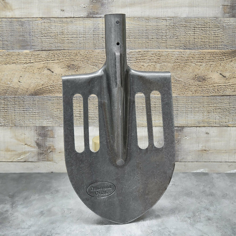 Лопата штыковая из рельсовой стали, облегченная 600г