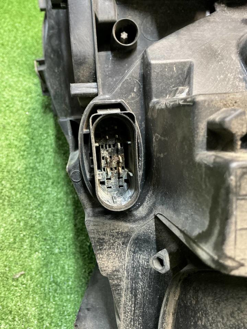 Битая Фара правая Mercedes GLE W166 (15-18) LED