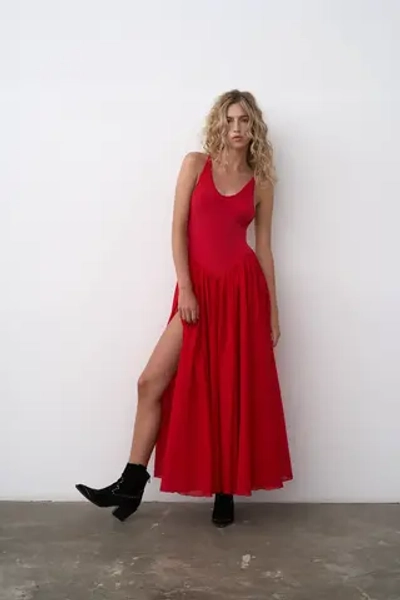 Платье-русалка красное