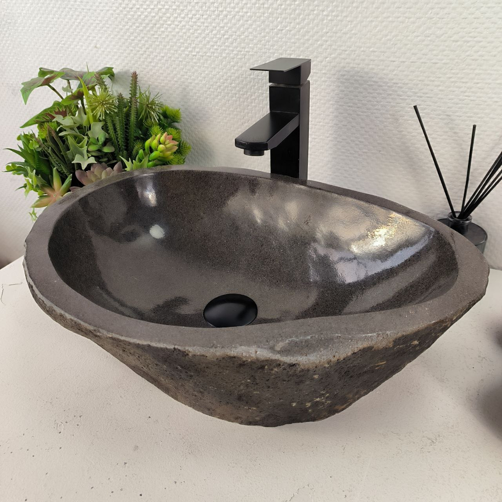 Раковина из речного камня RS-65593 50*35*15 0856