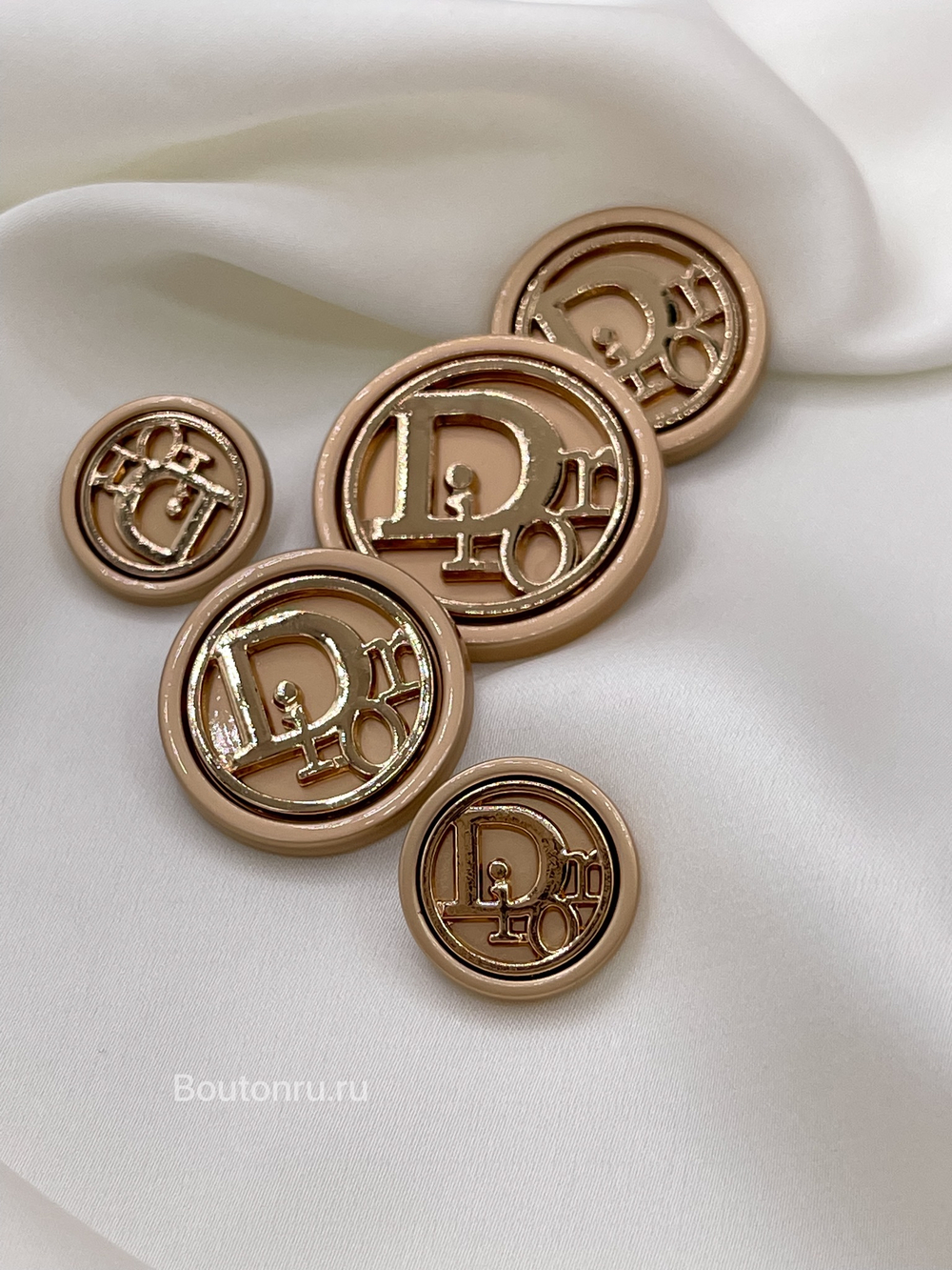 Пуговицы Ди. Золотые Классика