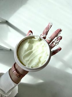 THE SAEM Крем для тела с экстрактом авокадо Care Plus Avocado Body Cream 300 ml