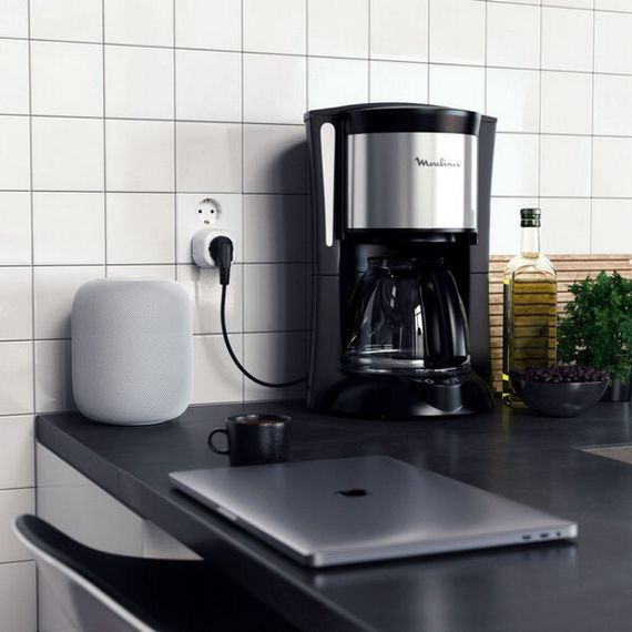 Умная розетка Satechi Homekit Smart Outlet (ST-HK1OAW-EU) белый