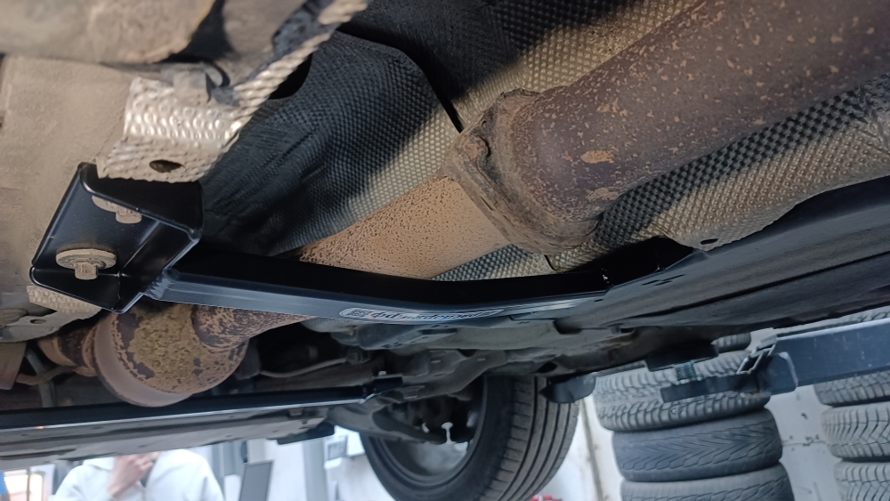 Усилитель тоннеля по середине (передний привод) Volvo S60 2 (ПОД ЗАКАЗ)