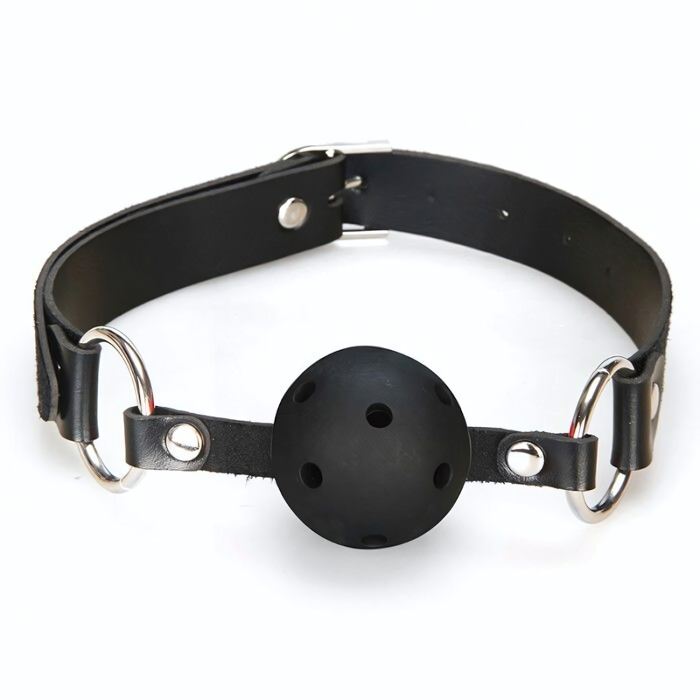 Черный кляп с отверстиями для дыхания (Цвет: черный)