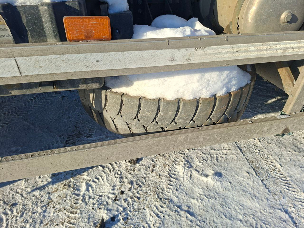 Shacman (Shaanxi) SX* 6x4 Автобетоносмеситель SX5258GJB6R384 (Дизельный, 9,7 л, 329 л.с., МТ)
