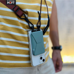 Усиленное сменное пластиковое крепление для чехла из экокожи MOFT Snap Case
