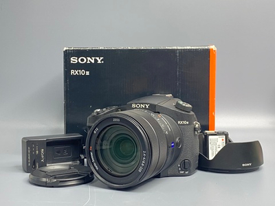 Sony Cyber-Shot RX10 III