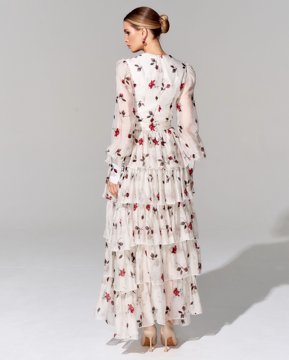 Платье длины мини из 100% шелка