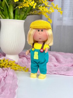 Кукла для девочки виниловая 23см Маленькая Мия (3100S12)