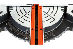 Торцовочная пила ЗУБР с протяжкой, d 210 х 30 мм, 1600 Вт ЗПТ-210-1600 ПЛ