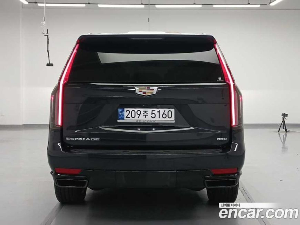 Cadillac Escalade 5 Generation 6.2 (12.2023)