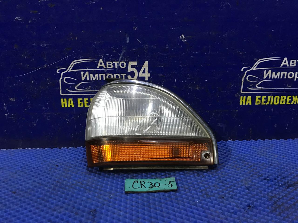 Габарит левый TOYOTA TOWNACE 1990