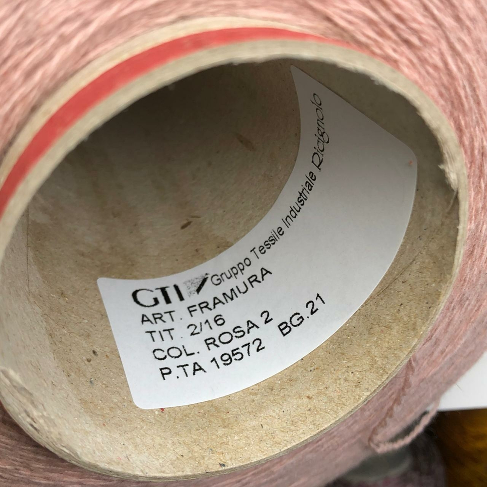 FRAMURA GTI 80% меринос 10% шиншилла 10% кашемир  800м/100гр  col.Rosa 2. Есть мал. бобинка 180, 193гр.