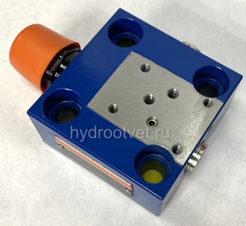 LFA25DBW2-7X/200 - Крышка для логического клапана, типоразмер Ду25 функционал - DBW2 = крышка с предохранительным клапаном с ручной настройкой с функцией разгрузки, под установку распределителя Ду6, два выхода X и Y, элемент регулировки - винт под шестигранник с защитным колпачком, диапазон настройки давления до 200 бар, уплотнение NBR