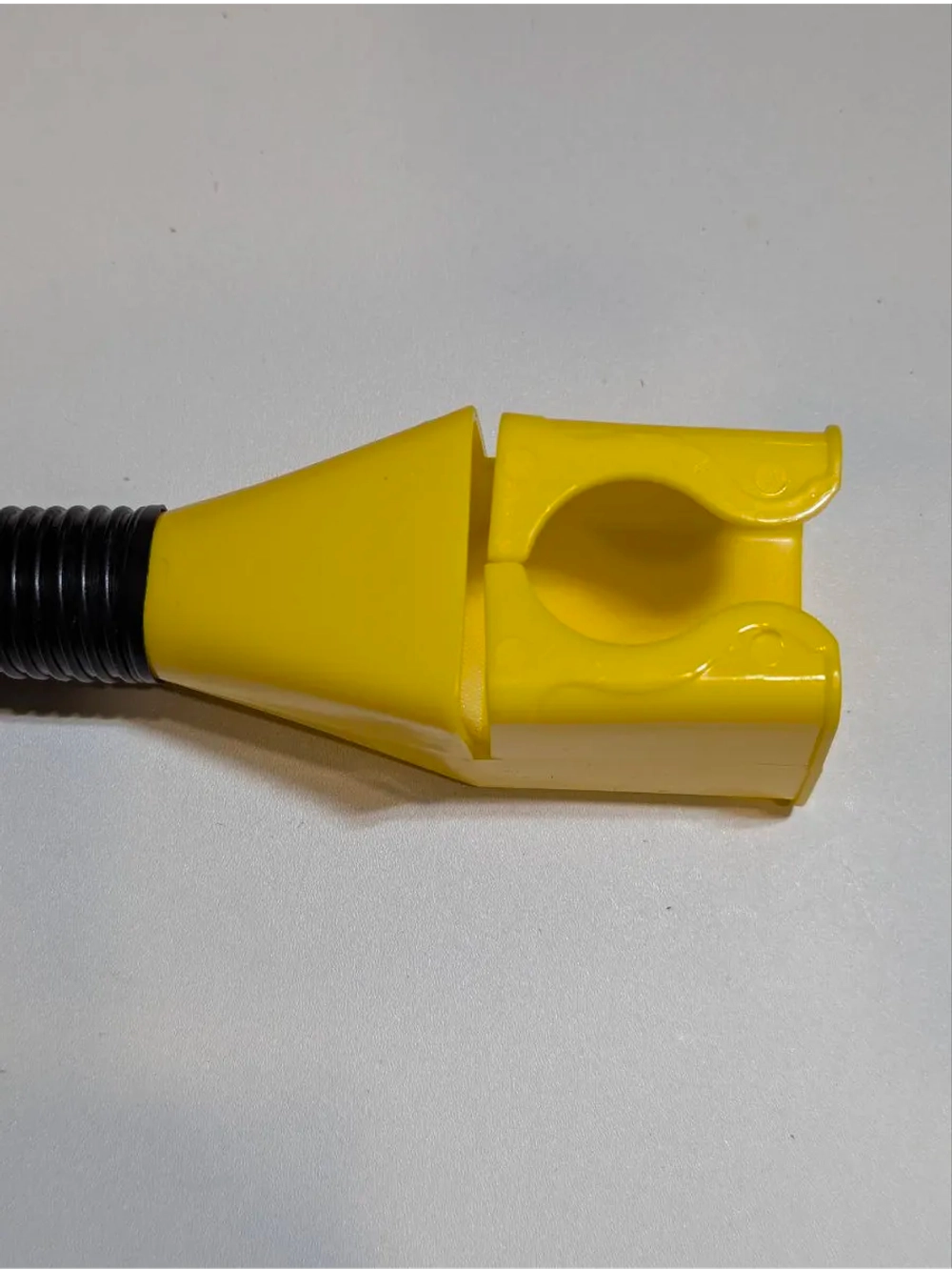 + + Воронка непроливайка для мототехники и др. Желтая