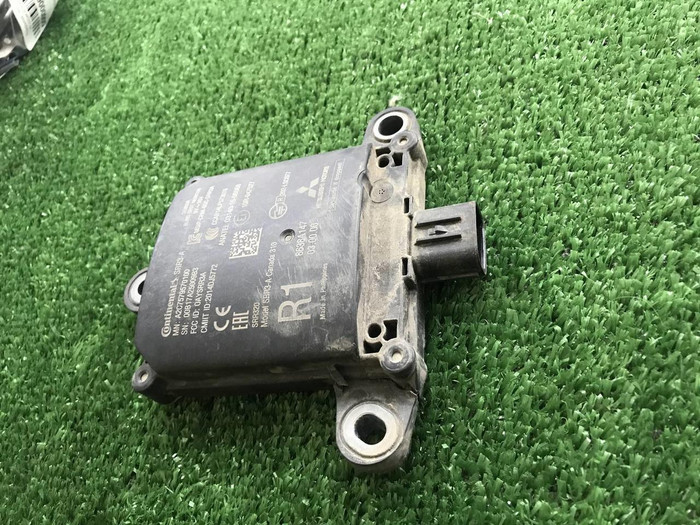 Датчик слепых зон лев Mitsubishi Outlander 3 15-нв