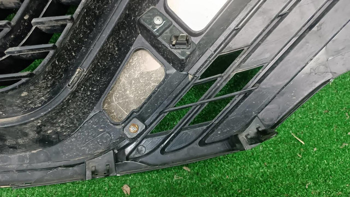 Решетка радиатора Nissan Murano Z52 (2014-2022)