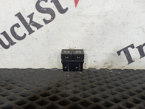 Кнопка тягового усилия/кнопка блокировки дифференциала 2023г