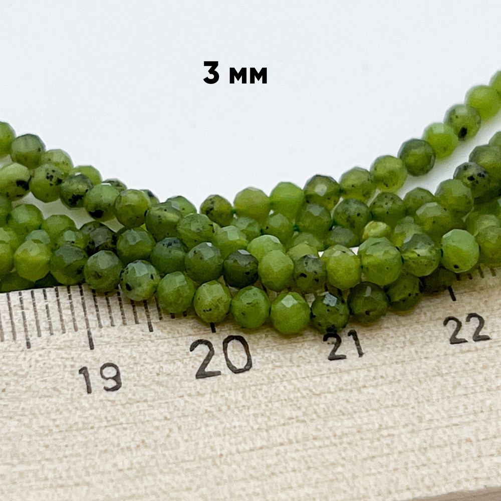 Серпентин граненый, диаметр 2,8-2,9 мм, цена за нить 38 см