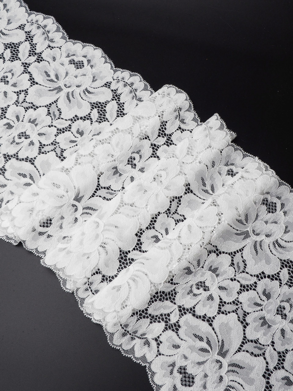 Эластичное кружево кипельно-белое ширина 22 см ОТРЕЗЫ