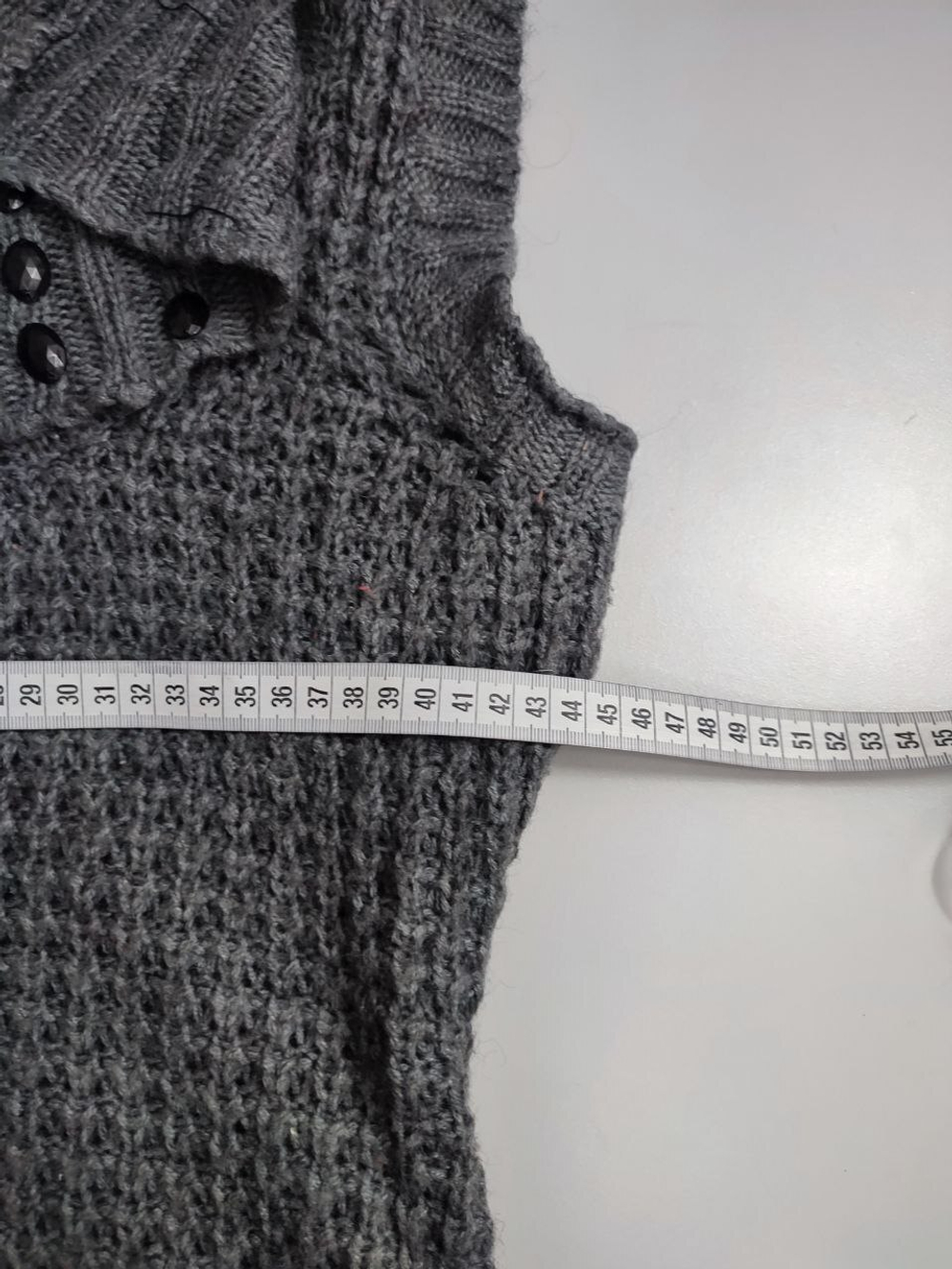 Жилет вязаный 44 размер