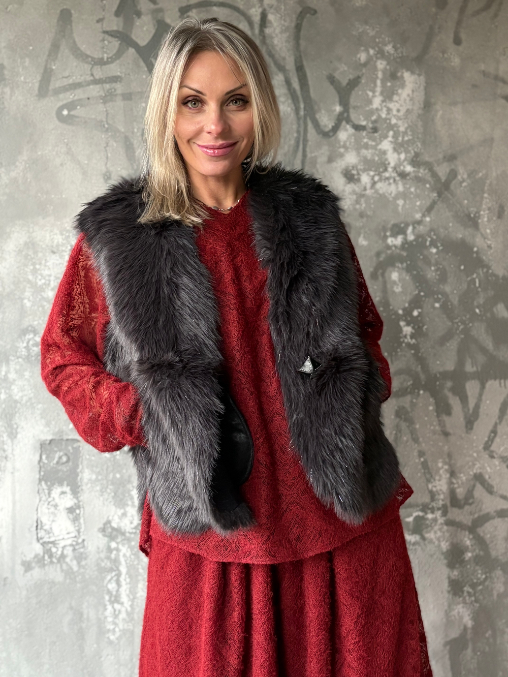 Жилет / графит  / с люрексом