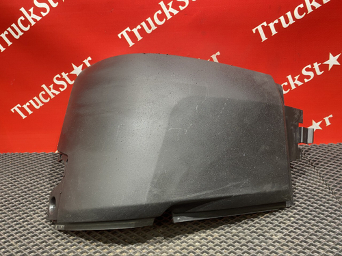 Угол переднего бампера левый 2020г