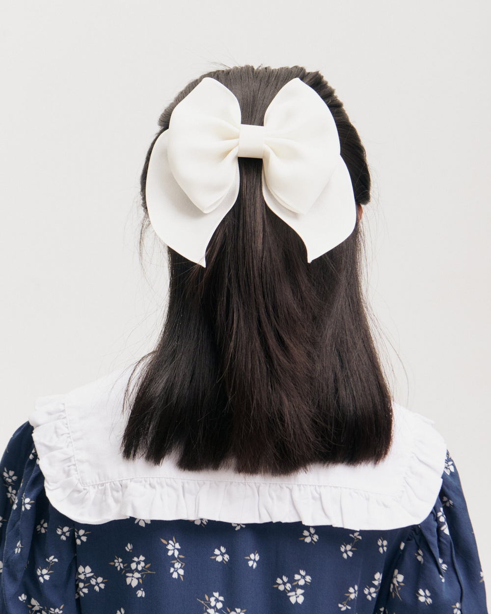 Бант объемный белый XS