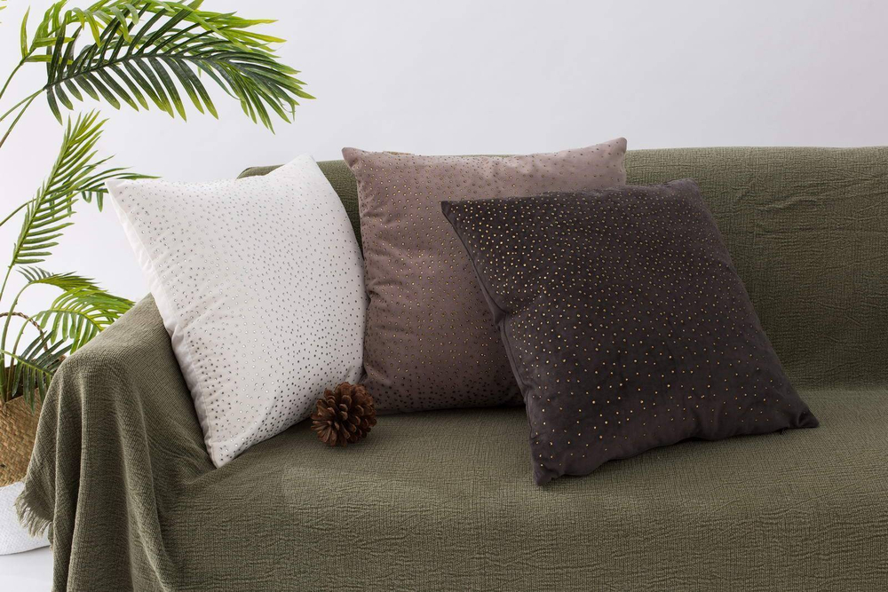 Наволочка 45х45 Sofi De MarkO Кристал темно-коричневая