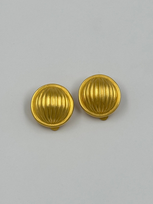 Клипсы матовые Givenchy