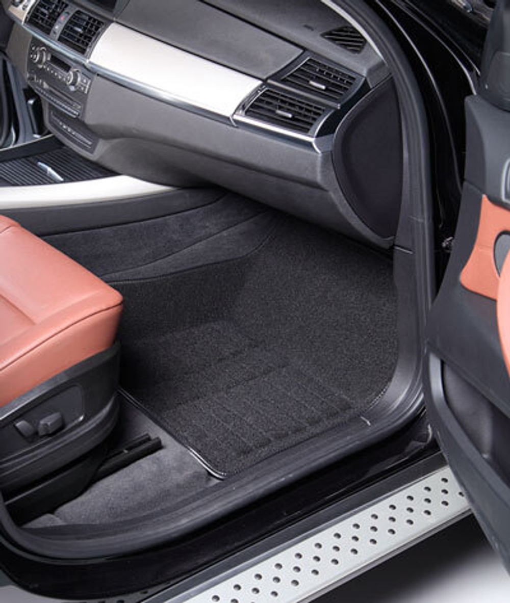Коврики салона Pradar для Volkswagen Tiguan 2009- Pradar 3D черные с металлическим подпятником. Артикул SI 09-00171