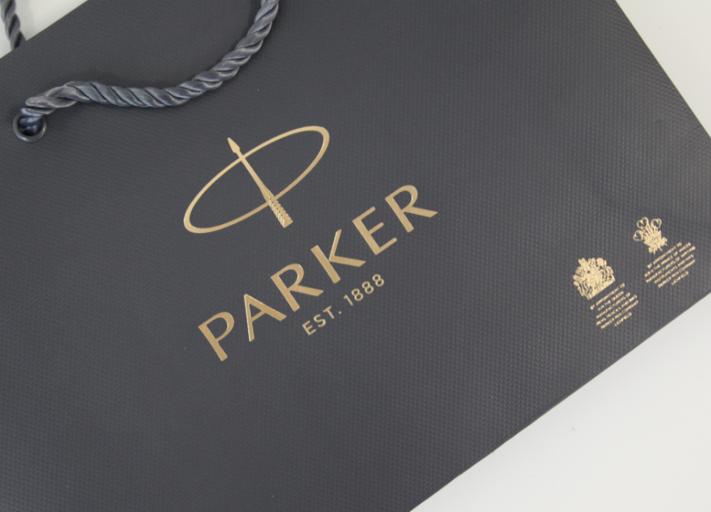 Фирменный бумажный пакет Parker
