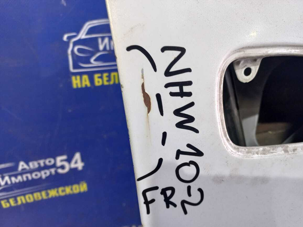 Дверь передняя правая TOYOTA PRIUS 1998
