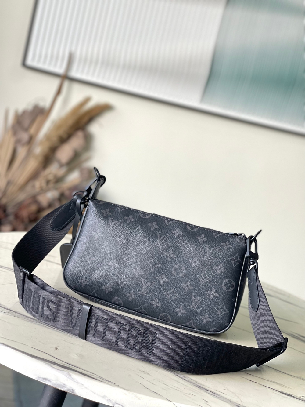 Louis Vuitton Pochette Accessoire XL