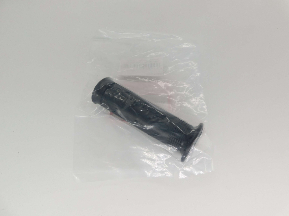 грипса правая Honda VFR800 CBR1000 CBR1100XX CBR600 VTR1000 53165-MY9-890