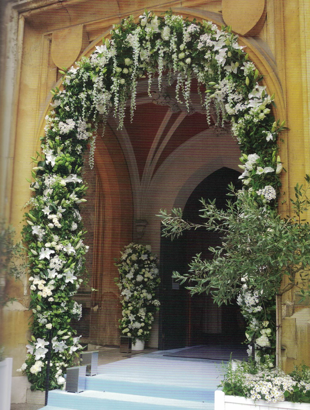 Wedding Flowers: A Step-By-Step Guide