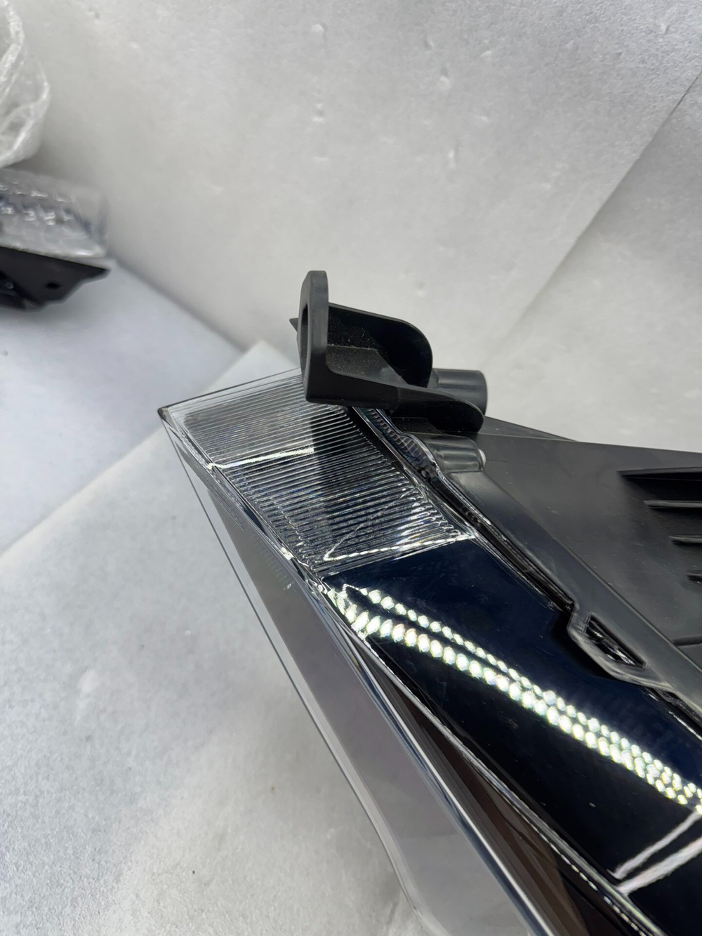 Оригинальная LED фара левая для Venucia D60