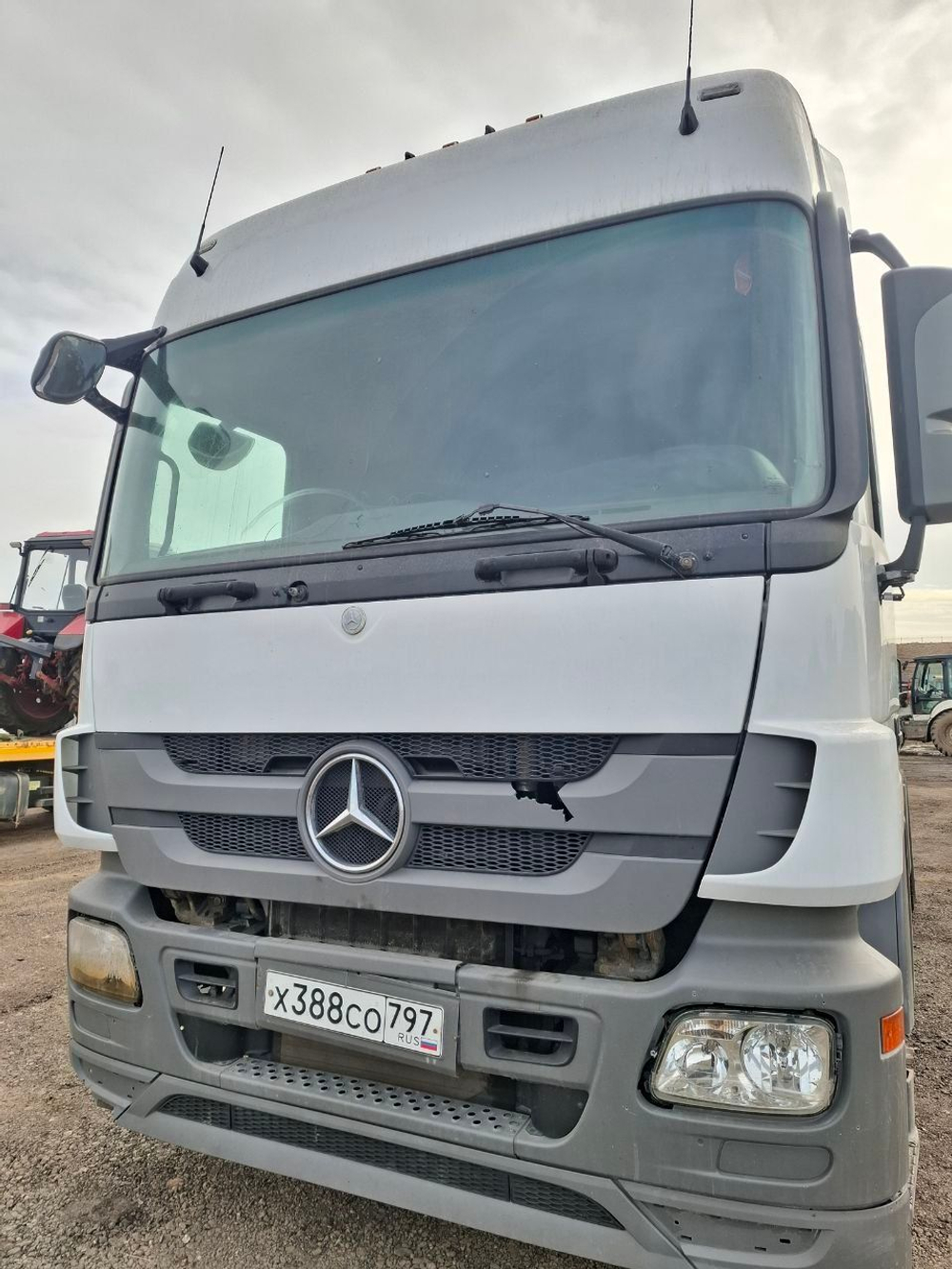 Mercedes-Benz ACTROS 4x2 Седельный тягач 1841 LS (Дизельный, 12 л, 408 л.с., АТ)