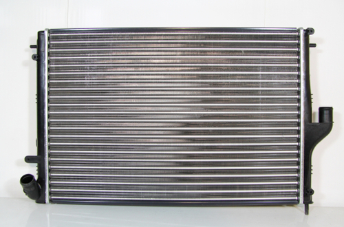 Радиатор охлаждения Renault Duster 1