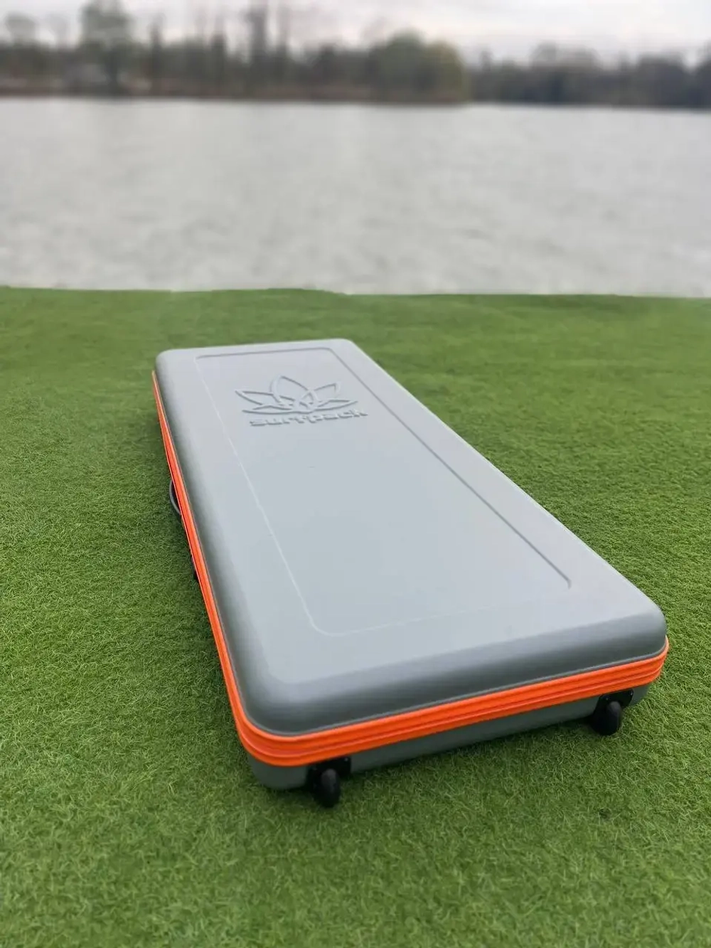 Чехол защитный на колесах для вейксерфа SurfPack водонепроницаемый ударопрочный 50"