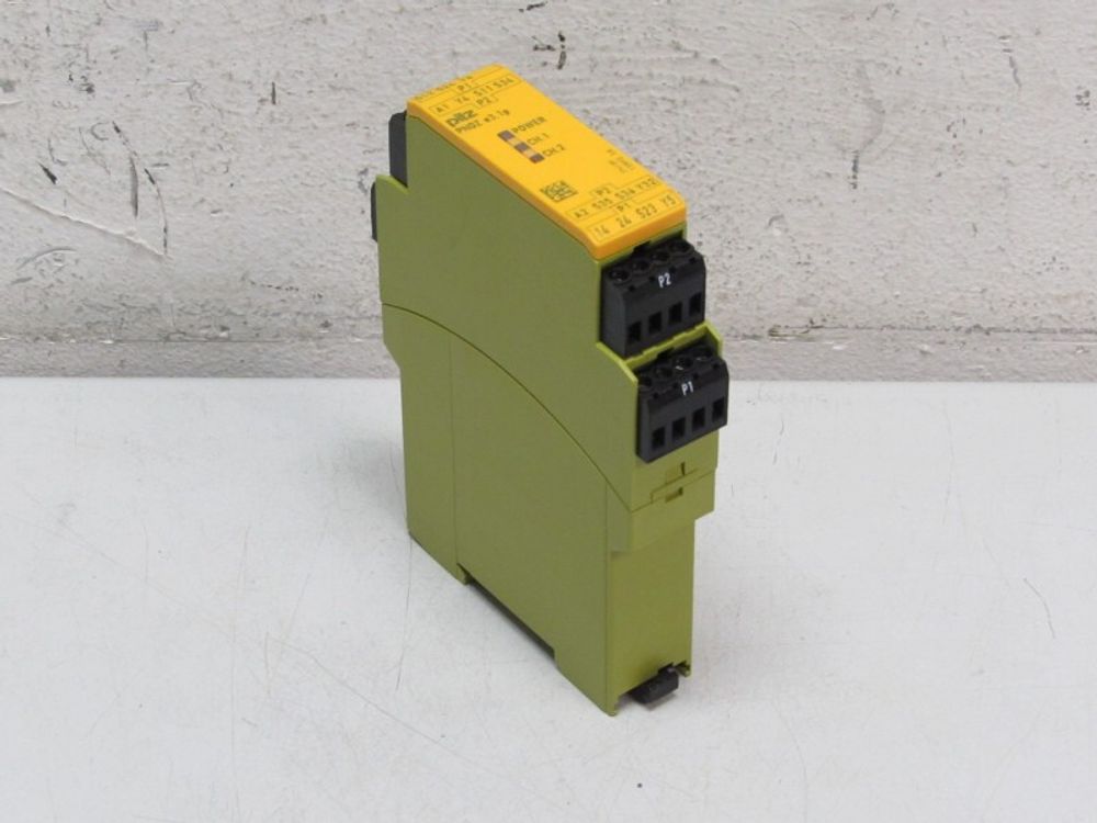 Pilz PILZ PNOZ e3.1p 24VDC 2/no ID No. 774139
