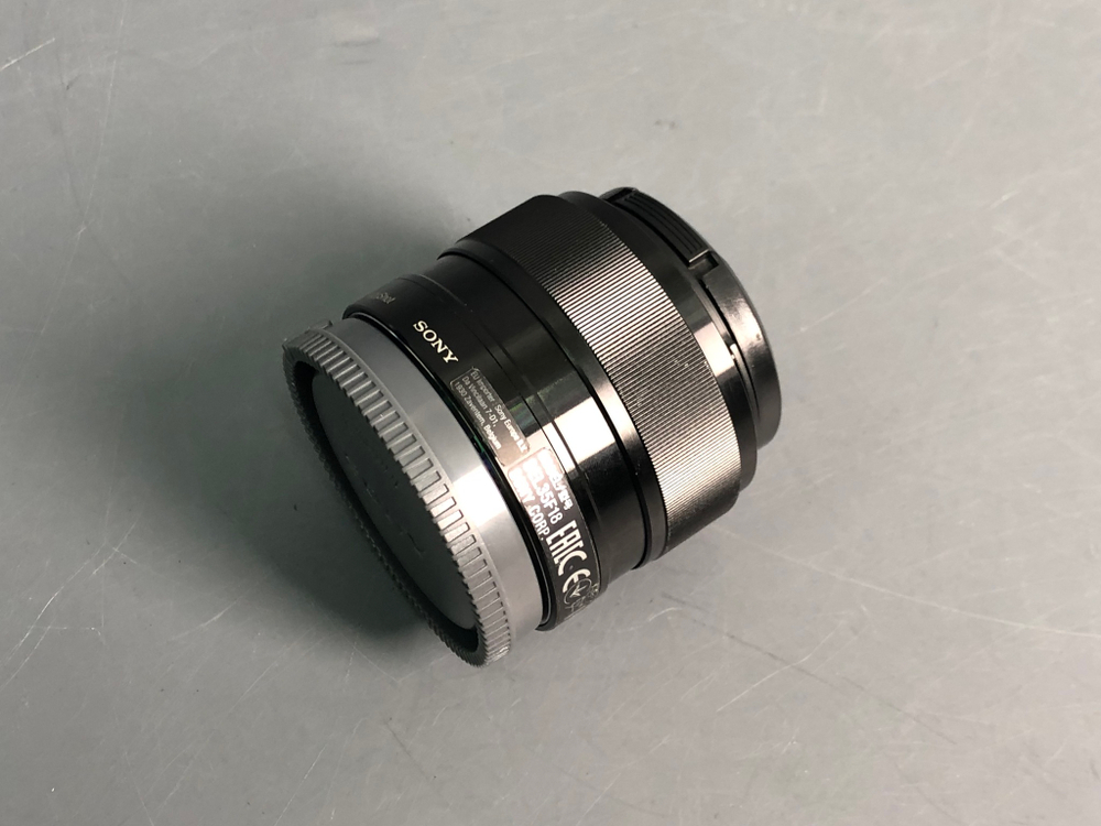 Sony E 35mm 1.8 SEL35F18